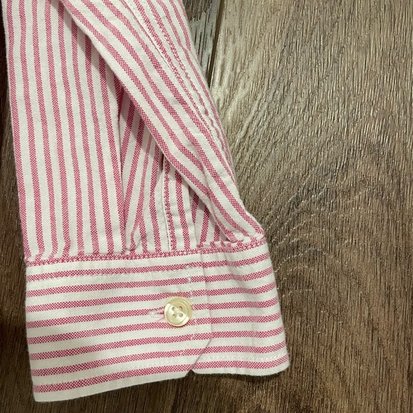 G.H BASS and company button down woman’s  shirt. - Picture 6 of 9